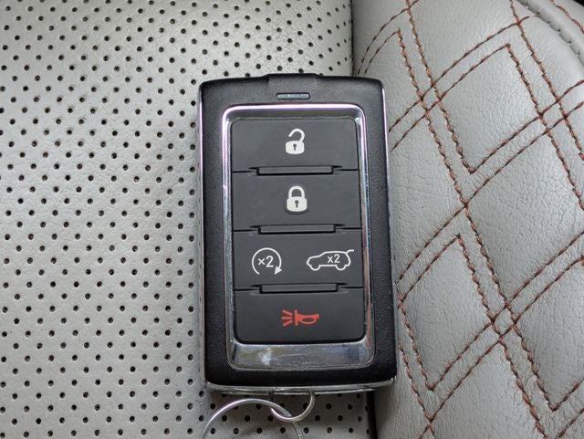 2022 Jeep Grand Cherokee L Summit 4x4