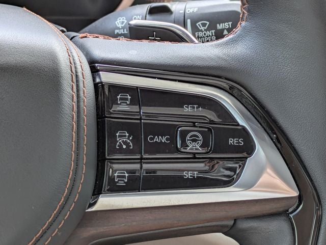 2022 Jeep Grand Cherokee L Summit 4x4