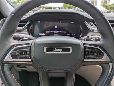 2022 Jeep Grand Cherokee L Summit 4x4