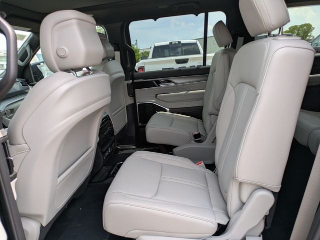 2026 Jeep Grand Wagoneer L GRAND WAGONEER L LIMITED RESERVE 4X4