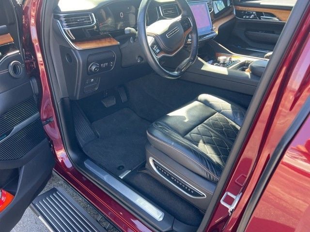 2022 Jeep Grand Wagoneer Series III