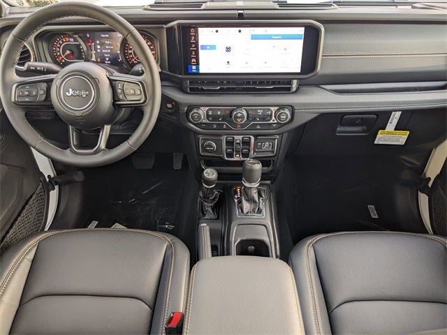 2026 Jeep Gladiator GLADIATOR SAHARA 4X4