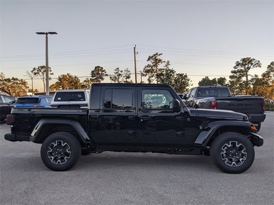2026 Jeep Gladiator GLADIATOR SAHARA 4X4