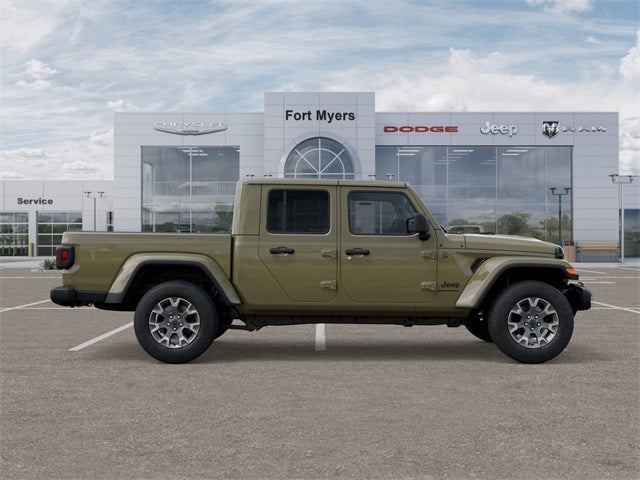 2026 Jeep Gladiator GLADIATOR SAHARA 4X4