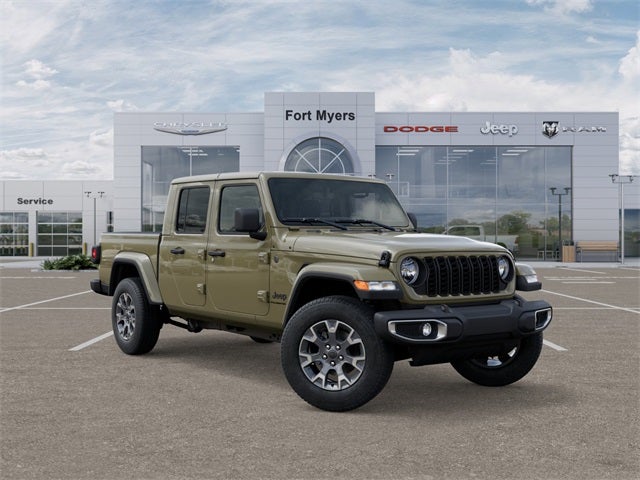 2026 Jeep Gladiator GLADIATOR SAHARA 4X4