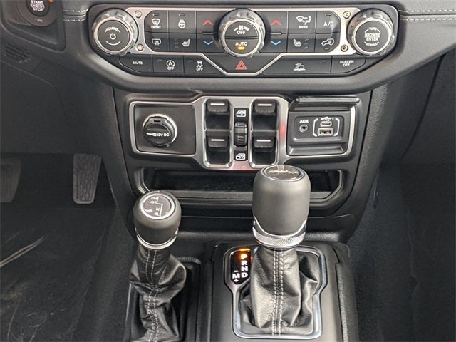 2026 Jeep Gladiator GLADIATOR SAHARA 4X4