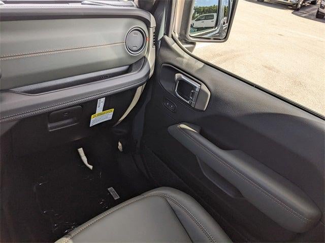 2025 Jeep Gladiator GLADIATOR MOJAVE X 4X4