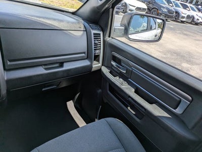 2024 RAM 1500 Classic Warlock Crew Cab 4x4 5'7' Box