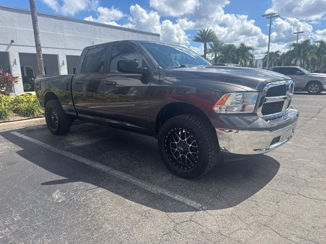 2019 RAM 1500 Classic SLT Crew Cab 4x4 6'4' Box