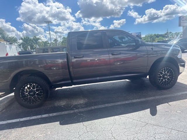2019 RAM 1500 Classic SLT Crew Cab 4x4 6'4' Box
