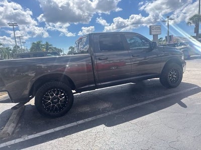 2019 RAM 1500 Classic SLT Crew Cab 4x4 6'4' Box