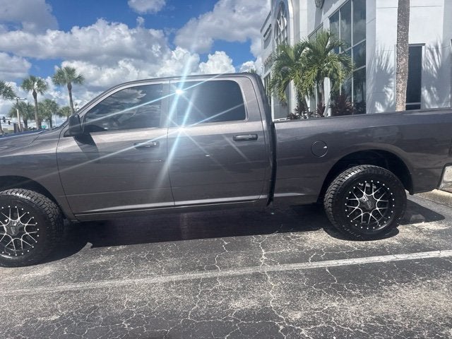 2019 RAM 1500 Classic SLT Crew Cab 4x4 6'4' Box
