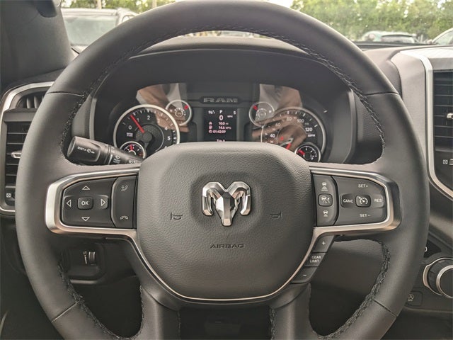 2026 RAM Ram 1500 RAM 1500 LONE STAR CREW CAB 4X2 5'7' BOX