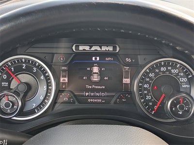 2022 RAM 1500 Big Horn Crew Cab 4x2 5'7' Box