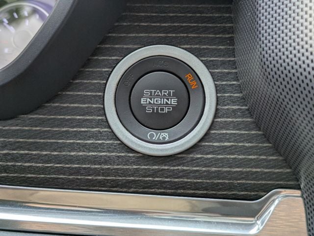 2022 RAM 1500 Limited Crew Cab 4x2 5'7' Box