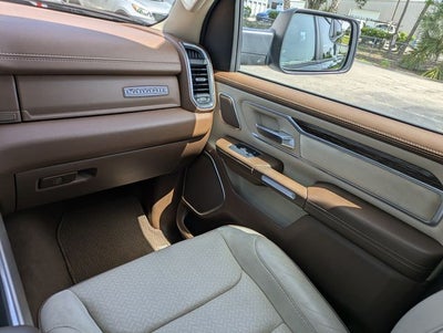 2019 RAM 1500 Laramie Crew Cab 4x2 5'7' Box