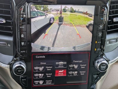2019 RAM 1500 Laramie Crew Cab 4x2 5'7' Box