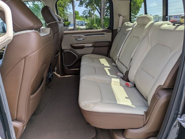 2019 RAM 1500 Laramie Crew Cab 4x2 5'7' Box