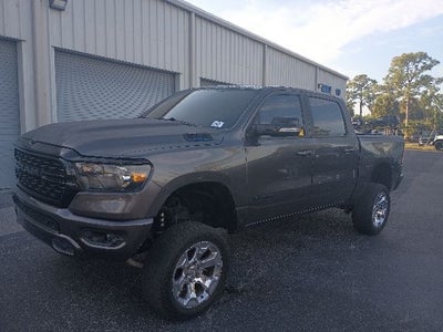 2022 RAM 1500 Big Horn Crew Cab 4x4 5'7' Box