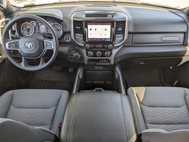 2025 RAM 1500 Big Horn Crew Cab 4x4 5'7' Box