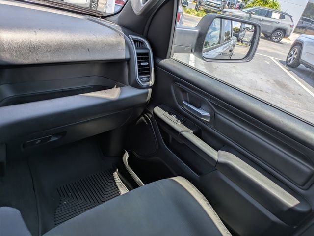 2024 RAM 1500 Tradesman Crew Cab 4x4 5'7' Box