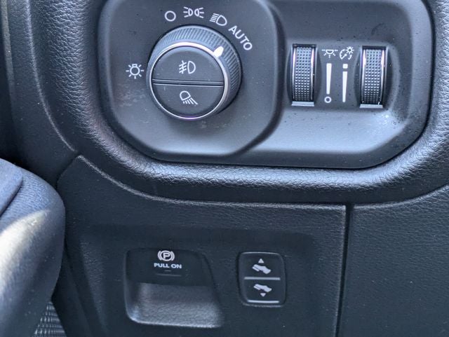 2026 RAM 1500 Big Horn Crew Cab 4x4 5'7' Box