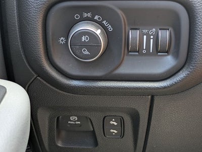 2019 RAM 1500 Big Horn/Lone Star Crew Cab 4x4 5'7' Box