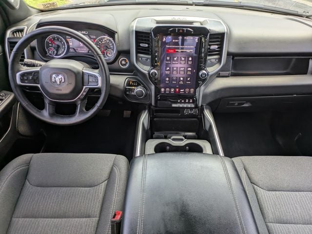 2020 RAM 1500 Big Horn Crew Cab 4x4 5'7' Box