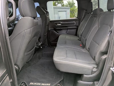 2020 RAM 1500 Big Horn Crew Cab 4x4 5'7' Box