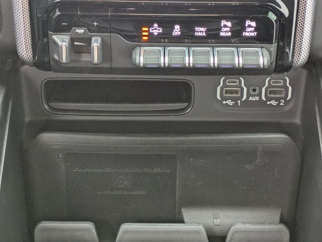 2020 RAM 1500 Limited Crew Cab 4x4 5'7' Box