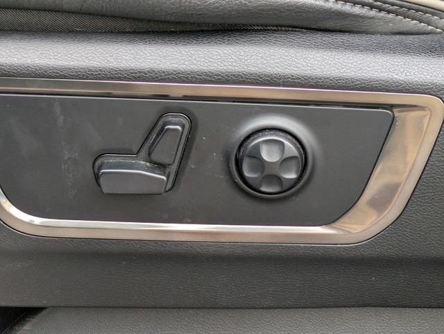 2020 RAM 1500 Limited Crew Cab 4x4 5'7' Box