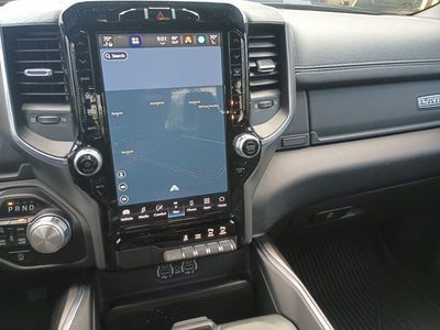 2024 RAM 1500 Laramie Crew Cab 4x4 5'7' Box