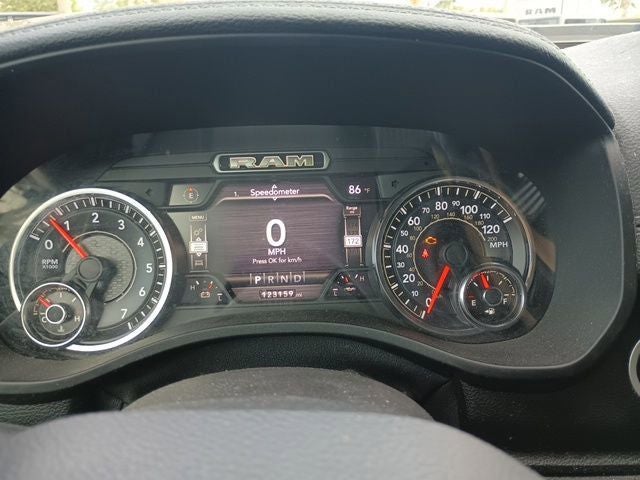 2021 RAM 1500 Laramie Crew Cab 4x4 5'7' Box