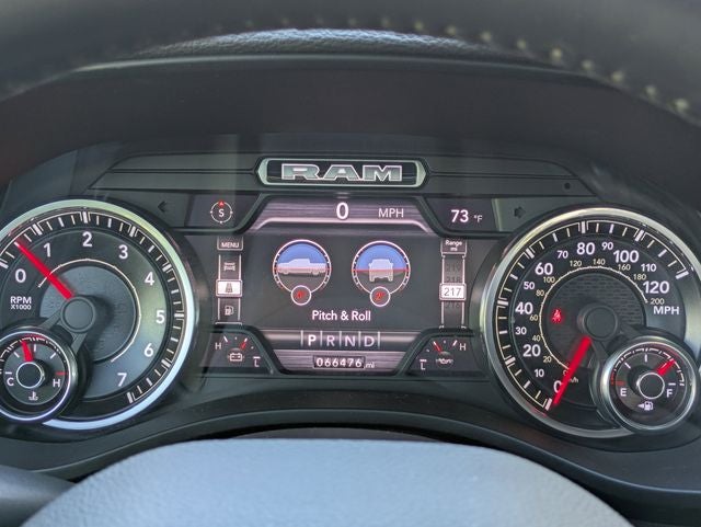 2021 RAM 1500 Laramie Crew Cab 4x4 5'7' Box