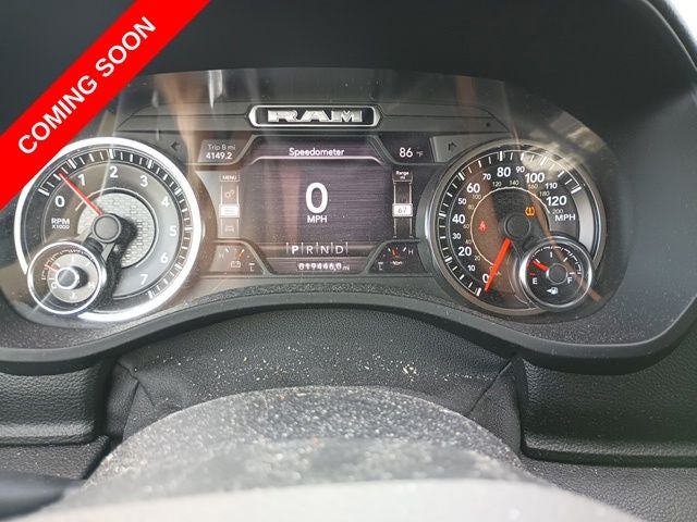 2020 RAM 1500 Laramie Crew Cab 4x4 5'7' Box