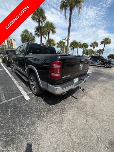 2020 RAM 1500 Laramie Crew Cab 4x4 5'7' Box