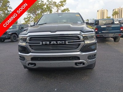 2020 RAM 1500 Laramie Crew Cab 4x4 5'7' Box
