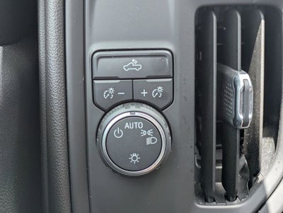 2021 Chevrolet Silverado 1500 2WD Crew Cab Short Bed Custom