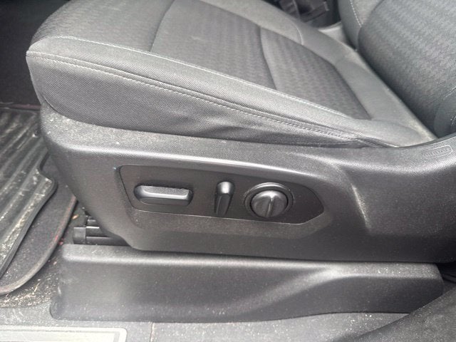 2021 Chevrolet Silverado 1500 2WD Crew Cab Short Bed LT