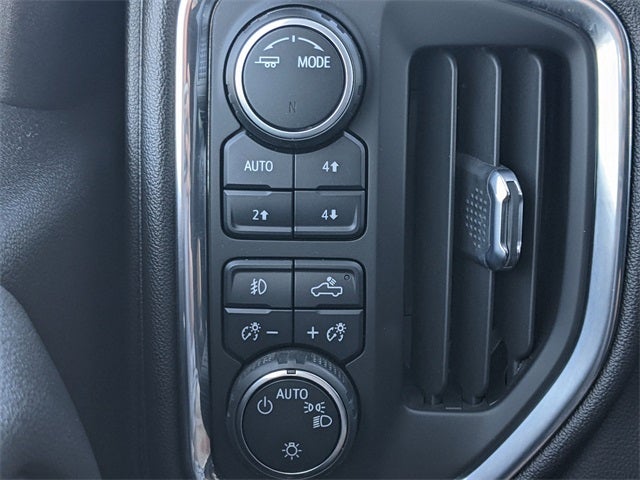 2021 Chevrolet Silverado 1500 4WD Crew Cab Short Bed RST