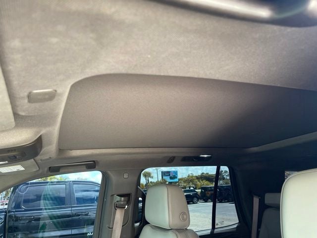 2023 GMC Yukon 2WD SLT