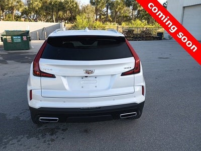 2025 Cadillac XT4 FWD Premium Luxury
