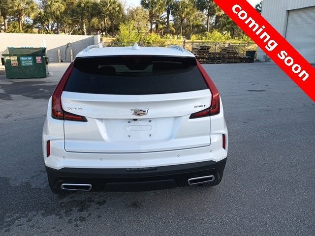 2025 Cadillac XT4 FWD Premium Luxury