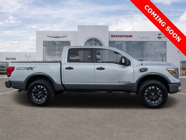 2017 Nissan TITAN PRO-4X