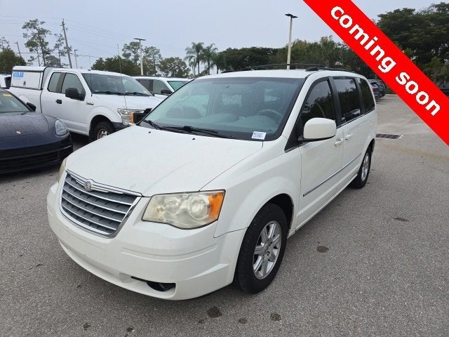 2010 Chrysler Town & Country Touring