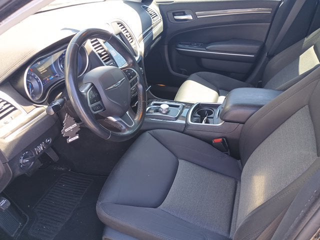 2019 Chrysler 300 Touring