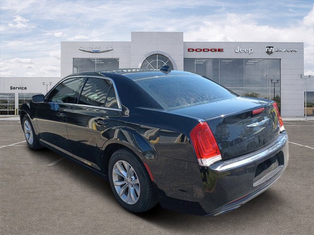 2019 Chrysler 300 Touring