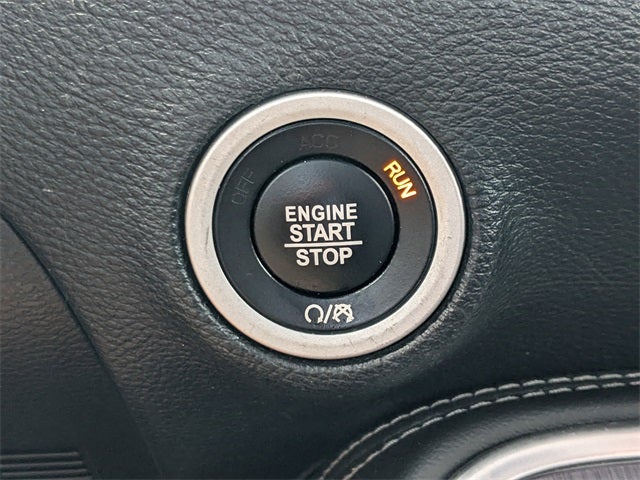 2017 Dodge Challenger SXT Plus