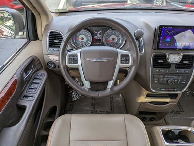 2014 Chrysler Town & Country Touring