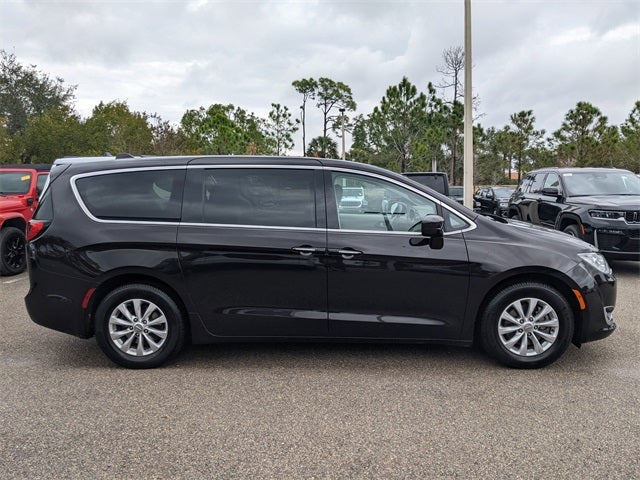 2018 Chrysler Pacifica Touring Plus